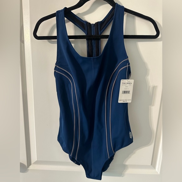 Free People Movement Delta Bodysuit Size Small NWT - Picture 6 of 9
